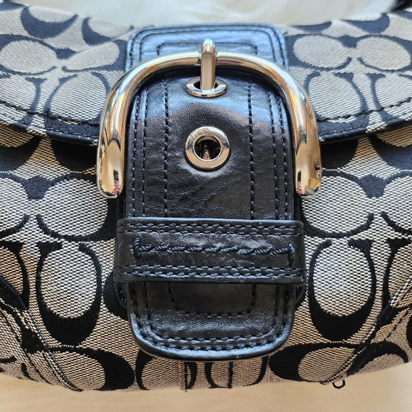 Coach Y2K Vintage Signature Soho Bag - Picture 8 of 14